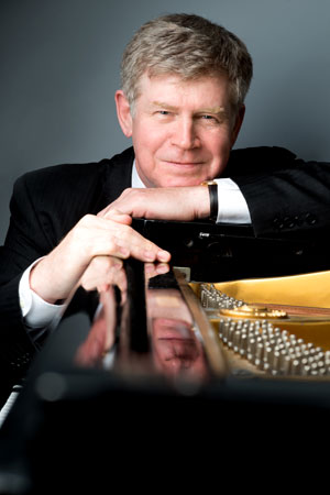 IAN HOBSON